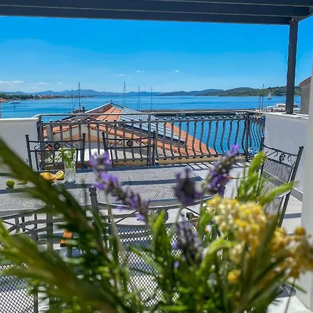 Adria Lägenhetshotell Vodice
