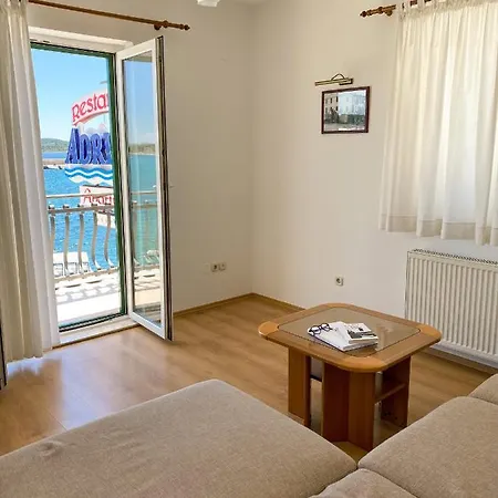Adria Lägenhetshotell 4*