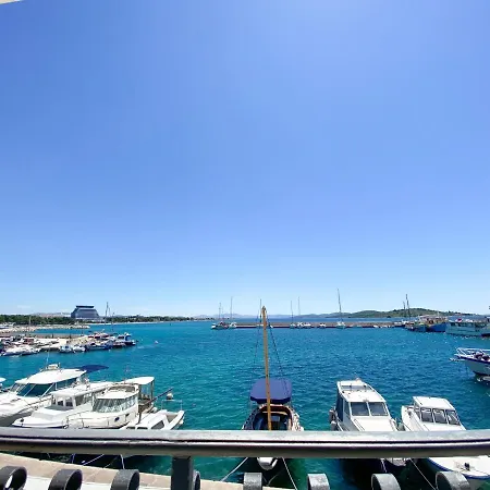 Adria Водице