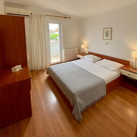 Adria Lägenhetshotell Vodice