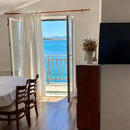 Adria Lägenhetshotell 4*