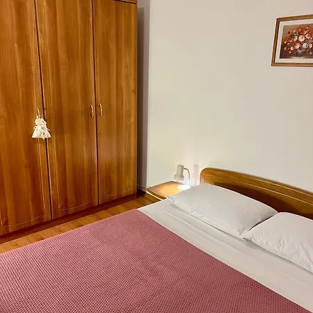 Lägenhetshotell Adria Vodice