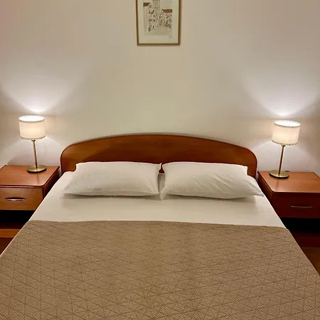 Adria Lägenhetshotell Vodice