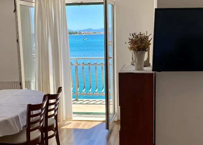 Adria Апарт-отель 4*